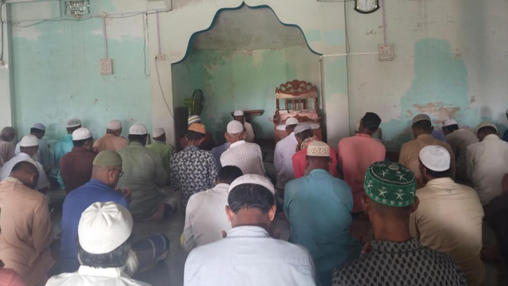বিএনপি নেতা কামরুজ্জামান কামরুলের সুস্থ্যতায় দোয়া মাহফিল 