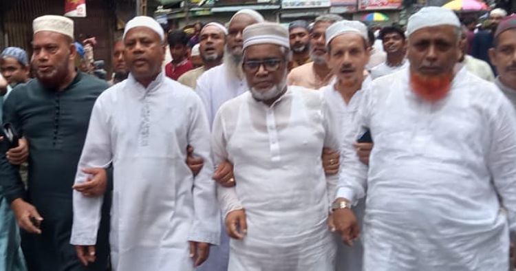 বিএনপির ৩১ দফা বাস্তবায়নে লিফলেট বিতরণে নেতৃত্বে মীর নেওয়াজ