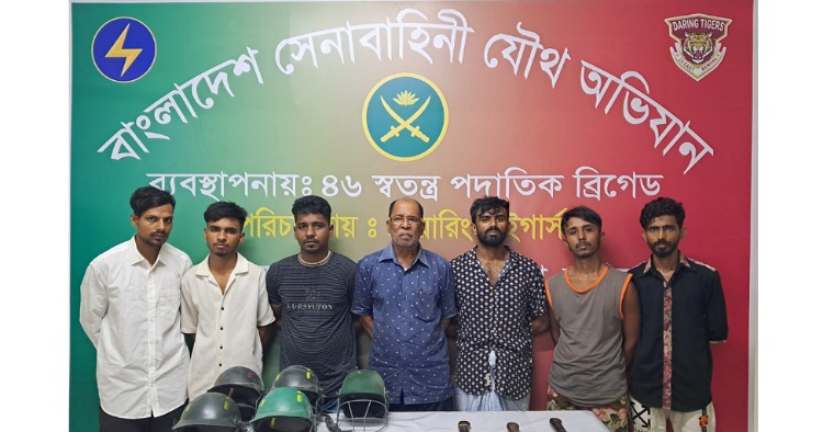 জেনেভা ক্যাম্পে গোয়েন্দা কর্মীর উপর হামলা