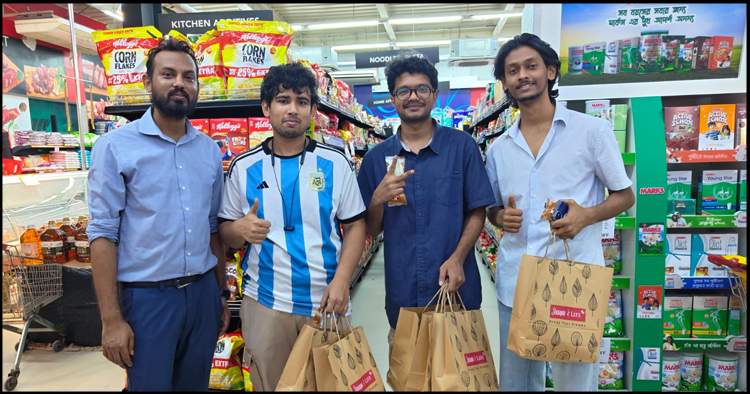 স্বপ্ন'র লোগো নিয়ে ব্যতিক্রমী ফটোগ্রাফি, সম্মাননা পেলেন চুয়েট শিক্ষার্থী