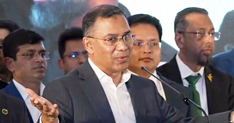 এয়ারপোর্টে ভিড় না করার আহ্বান তারেক রহমানের 