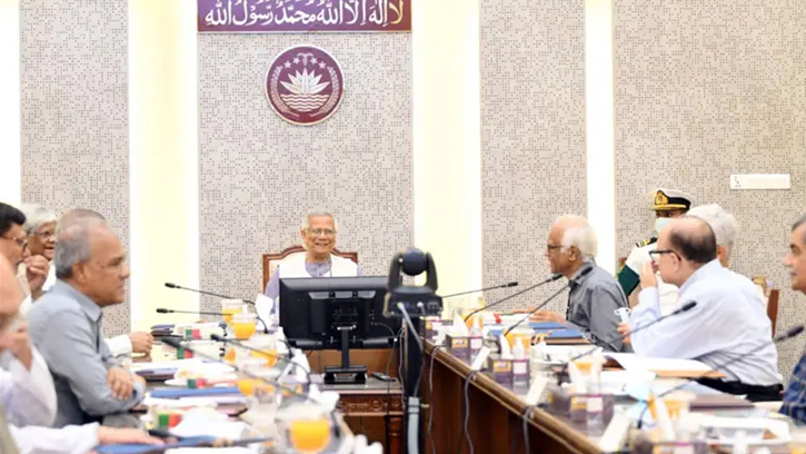 আট উপদেষ্টার বিরুদ্ধে দুর্নীতির অভিযোগে রাজনৈতিক অঙ্গনে তোলপাড়