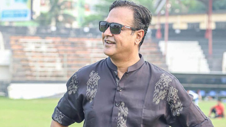 খালাস পেলেন আসিফ আকবর