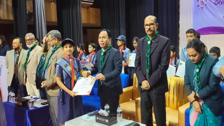 গৌরীপুরে রাষ্ট্রপতি ও শাপলা কাব অ্যাওয়ার্ড পেলো ৭১ জন