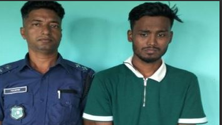 তাহিরপুরে ভারতীয় মদসহ পর্যটক আটক 
