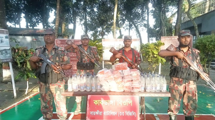 সাতক্ষীরা-কলারোয়ায় ২২ লাখ টাকা মূল্যের ভারতীয় পণ্য আটক