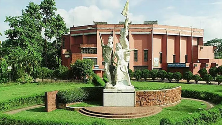 বাকৃবি শিক্ষার্থীদের হল ছাড়ার নির্দেশ প্রত্যাখ্যান