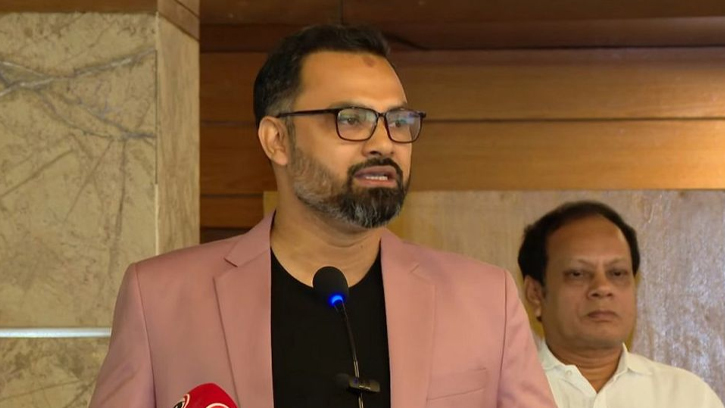 নির্বাচনে হেরেও সম্ভাব্য ক্রীড়ামন্ত্রীর পদে বসতে পারেন আমিনুল
