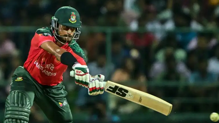 আবারও ব্যর্থ নাঈম, ইনিংসের শুরুতেই বিদায়