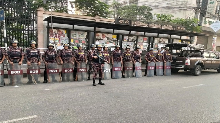 রাজধানী ও আশপাশের নিরাপত্তা বাড়াতে বিজিবি মোতায়েন