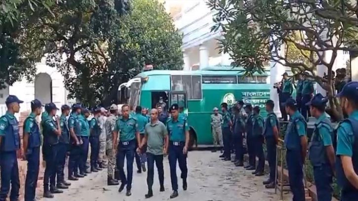 ১৫ সেনা কর্মকর্তা ট্রাইব্যুনালে হাজির, নিরাপত্তা জোরদার