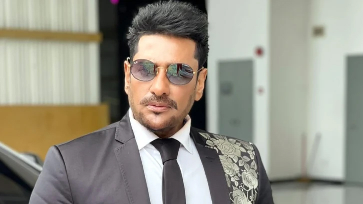 চলচ্চিত্র জগৎ ছাড়ার ইঙ্গিত দিলেন অনন্ত জলিল
