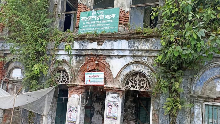 মোরেলগঞ্জে দেড়শ বছরের কুঠিবাড়িসহ অর্ধশতাধিক ভবন পরিত্যক্ত