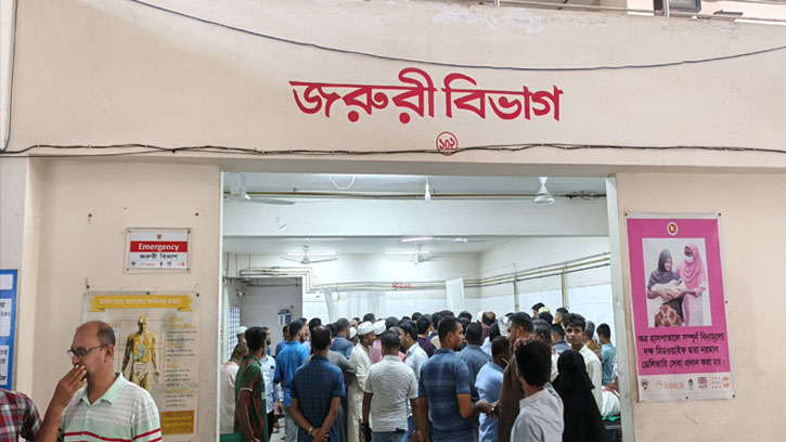 চরফ্যাশনে বিএনপি’র দুই নেতাকে কুপিয়ে জখম: থানায় মামলা