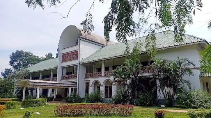 চিকিৎসাবঞ্চিত চা শ্রমিকরা, স্বাভাবিক হয়নি ক্যামেলিয়া হাসপাতালের কার্যক্রম 