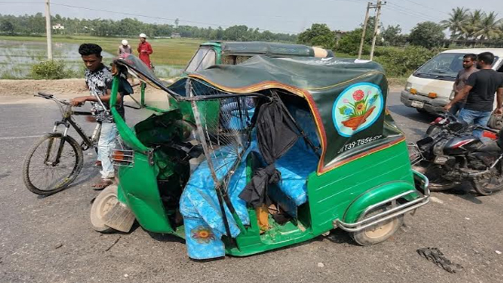 ব্রাহ্মণবাড়িয়ায় সড়ক দুর্ঘটনায় নিহত ১, আহত ৪