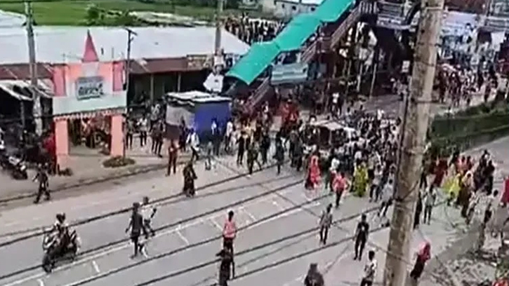 ইপিজেডে বিক্ষুব্ধ শ্রমিক-বাহিনী সংঘর্ষে যুবক নিহত