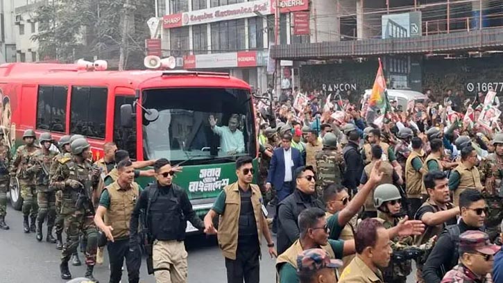  এক্সপ্রেসওয়েতে পৌঁছেছেন তারেক রহমান