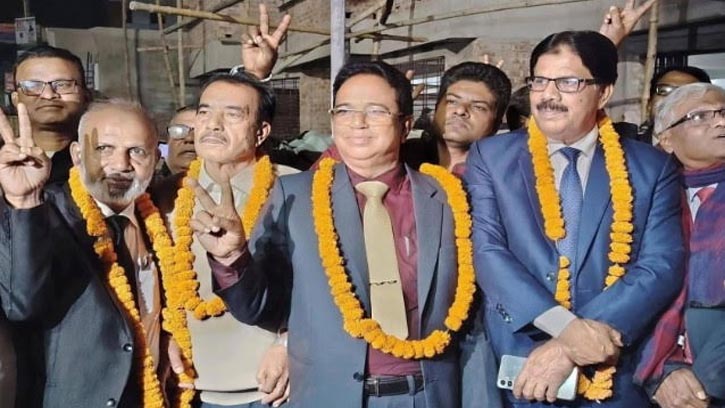 যশোর জেলা আইনজীবী সমিতির নেতৃত্বে সাবু-গফুর