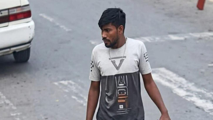 ফিল্মি কায়দায় নারীকে অপহরণের চেষ্টা, জড়িত যুবকের পরিচয় শনাক্ত