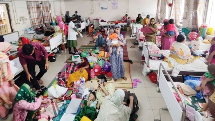 হামে মৃত্যু আতঙ্ক: একদিনেই ১৭ শিশুর প্রাণহানি