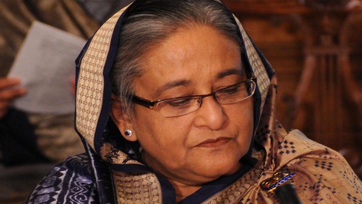 হাসিনাসহ ৬ জনকে আত্মসমর্পণে পত্রিকায় বিজ্ঞপ্তির নির্দেশ
