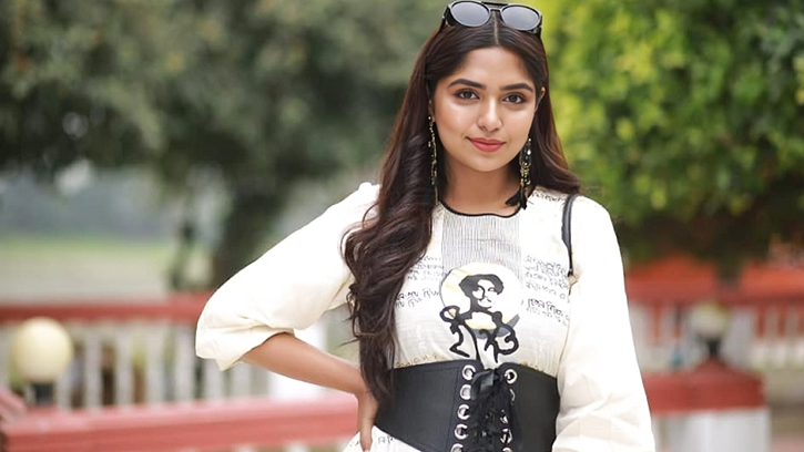 হিমির ছবি কার্ড বিতর্কে লেজার ভিশনের বিবৃতি