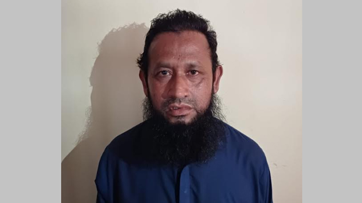শিশু শিক্ষার্থীকে ধর্ষণের অভিযোগে ইমাম গ্রেফতার