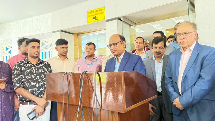 সব দল একমত দুদক সংস্কারে, বাস্তবায়ন সরকারের ওপর: টিআইবি নির্বাহী