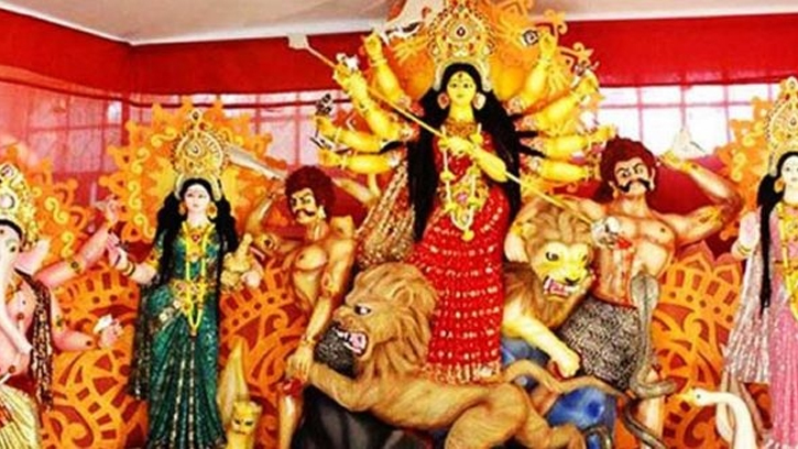 আজ মহাষষ্ঠী: আনুষ্ঠানিকভাবে শুরু শারদীয় দুর্গোৎসব