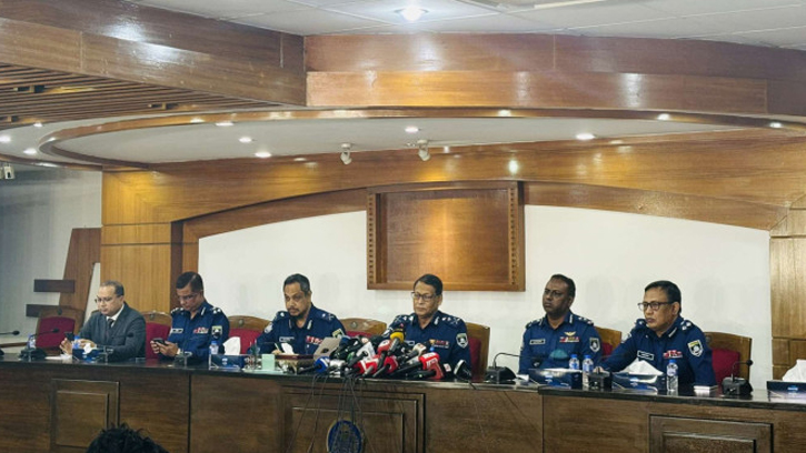 পূজামণ্ডপে বিশৃঙ্খলা রোধে তৎপর পুলিশ: আইজিপি