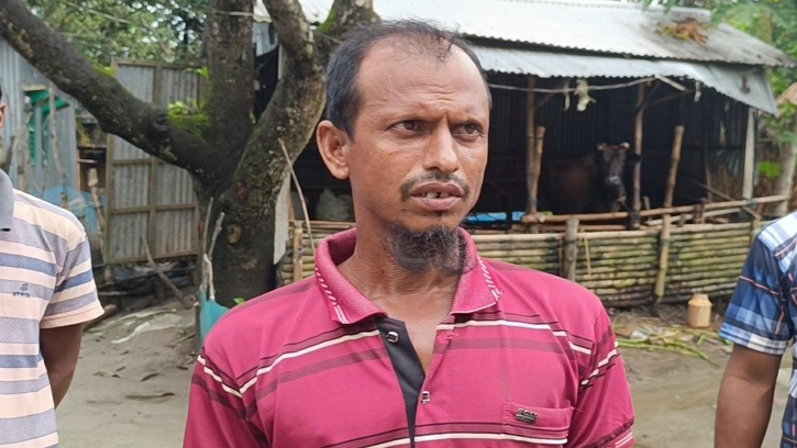 শাহজাদপুরে সুদ ব্যবসায়ীর মিথ্যা মামলায় দিশেহারা কৃষক