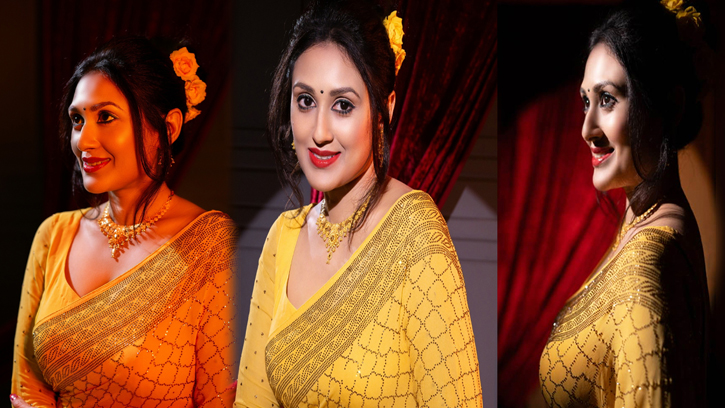 লাস্যময়ী কুসুম শিকদার হলুদ শাড়িতে ঝলক
