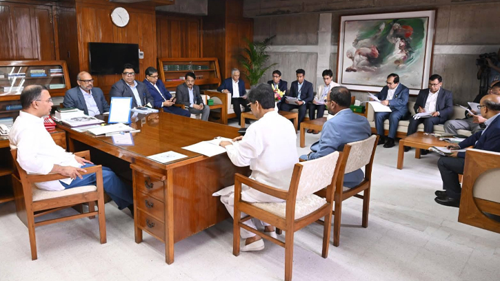 প্রধানমন্ত্রী তারেক রহমানের সভাপতিত্বে কৃষক কার্ড কর্মসূচি বৈঠক