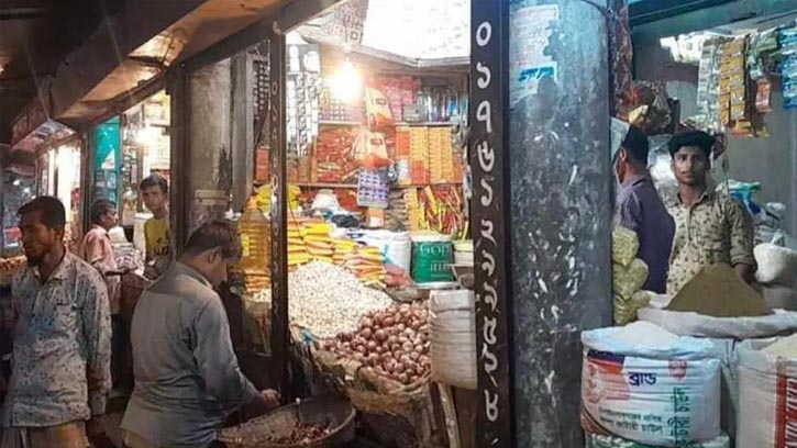 রায়পুরে নারী উদ্যোক্তাদের জন্য নির্মিত মার্কেট পুরুষদের দখলে 