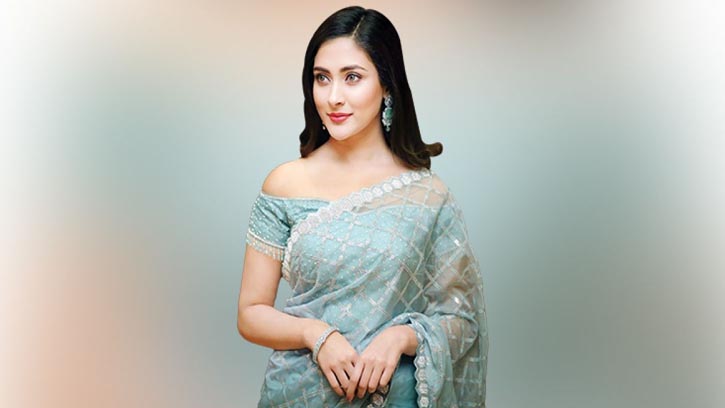 মদসহ আটক মেহজাবীন