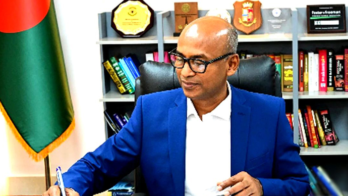 বাংলাদেশ পুলিশের সিআইডির নতুন প্রধান ব্যারিস্টার মোশাররফ হোছাইন