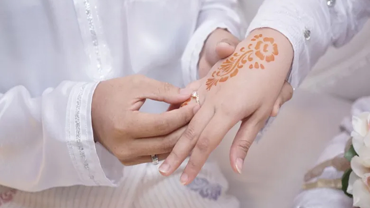 নবদম্পতির কল্যাণ কামনায় রাসুল (সা.)-এর শিক্ষা