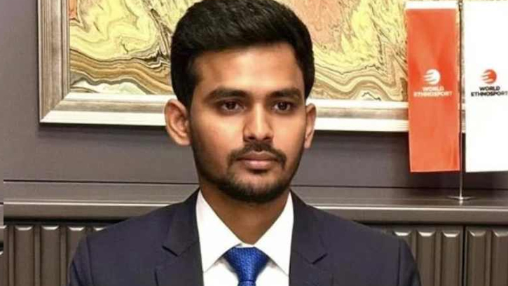 কুমিল্লা-৩ আসনের মনোনয়নপত্র নিলেন আসিফ মাহমুদ