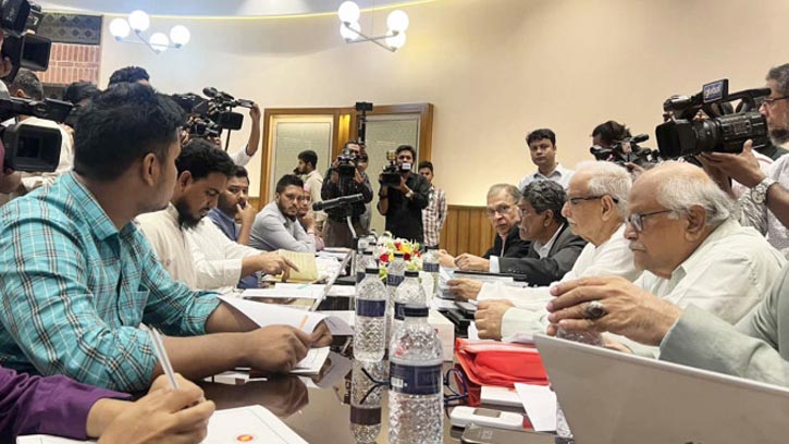 ঐকমত্য কমিশনের সঙ্গে বৈঠকে এনসিপি