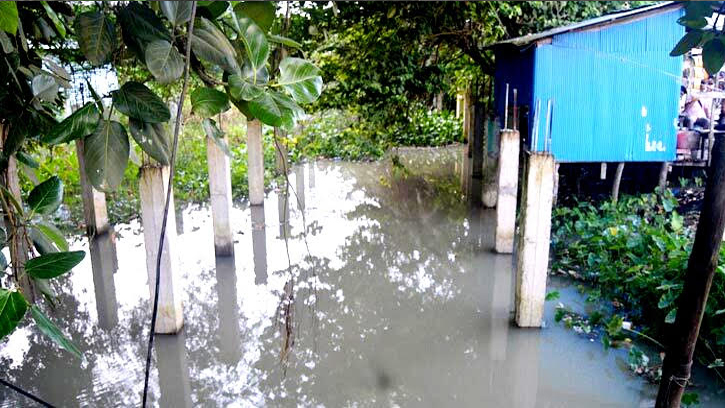 অপরিকল্পিত কালভার্ট নির্মাণের কারণে অনাবাদি ৫০০ একর জমি