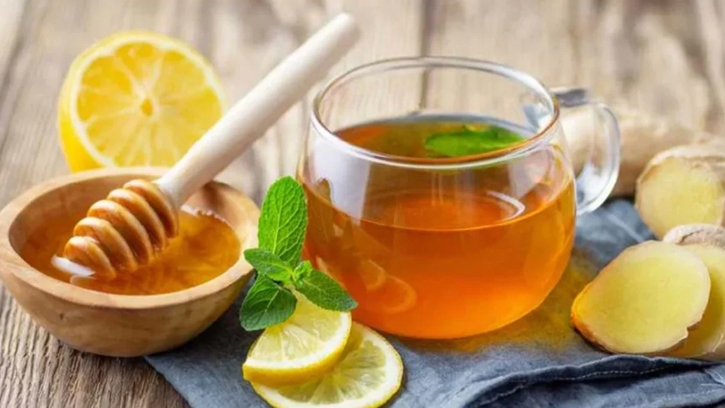 শীতের সকালের জন্য সেরা স্বাস্থ্যকর গরম পানীয়