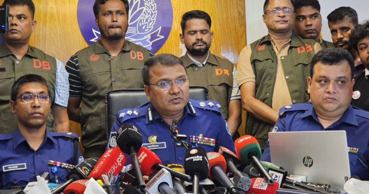 আইফোন ছিনিয়ে নেওয়ার চেষ্টায় অপ্রতিমকে হত্যা: পুলিশ