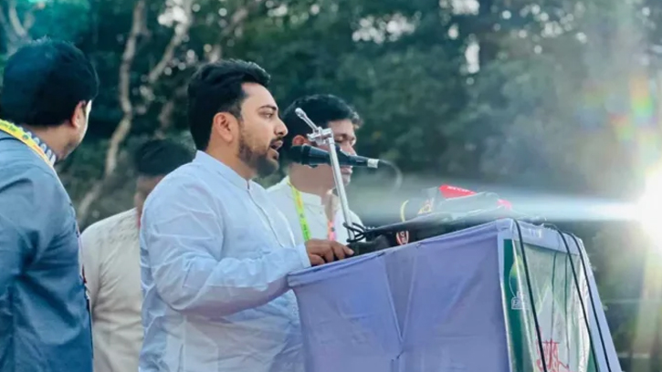 ‘সরকার পুরোনো পথে হাঁটতে শুরু করেছে’: মন্তব্য নাহিদ ইসলামের