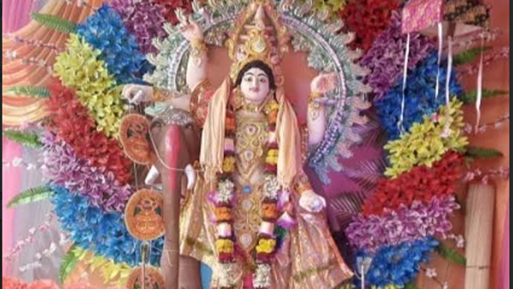 নানা আয়োজনের মধ্য দিয়ে বিশ্বকর্মা পূঁজা অনুষ্ঠিত