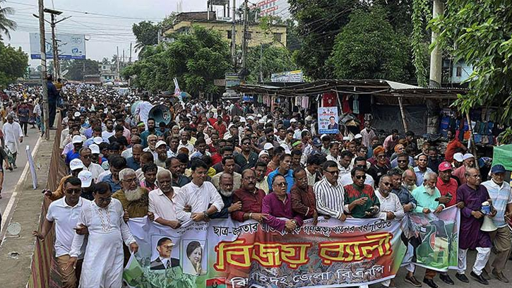ঝিনাইদহে জুলাই গণঅভ্যুত্থানের বিজয় র‌্যালিতে জনতার ঢল