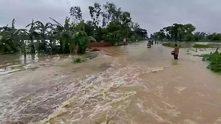বিপৎসীমা অতিক্রম করেছে তিন নদী, সতর্কতা নতুন এলাকাগুলোতে
