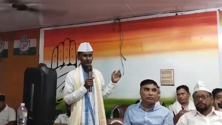 ‘আমার সোনার বাংলা’ গান গাওয়ায় কংগ্রেস নেতাকে বাংলাদেশি আখ্যা, বিজেপি নিন্দা