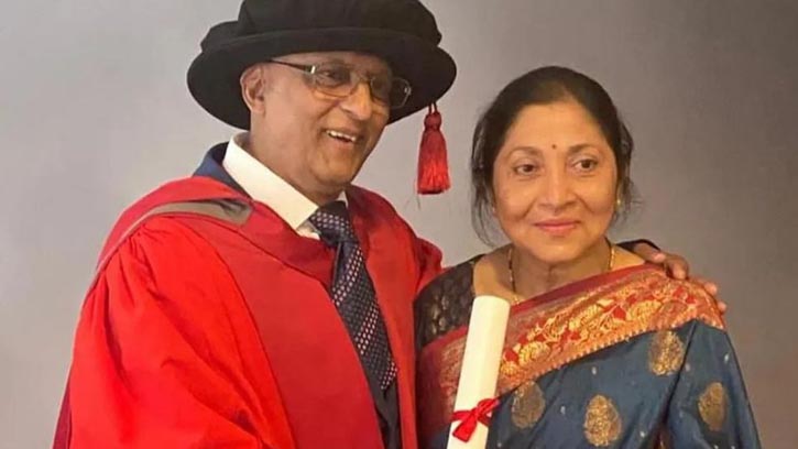৬৯ বছর বয়সে পিএইচডি সম্পন্ন করে স্বপ্ন পূরণ মরিশাসের নিদ্যানন্দের
