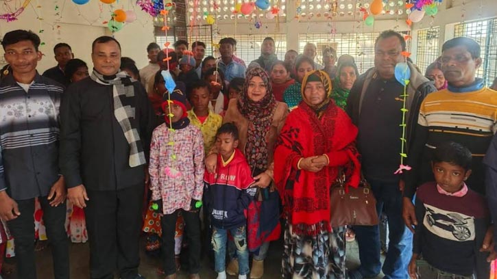 সম্প্রীতির বন্ধনে মান্দায় উদযাপিত বড়দিন